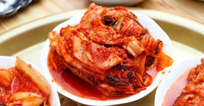 Kim chi là món ăn nổi tiếng không chỉ ở Hàn Quốc mà còn trên khắp thế giới. Năm 2013, Kim chi đã được UNESCO công nhận là di sản văn hóa phi vật thể của nhân loại.