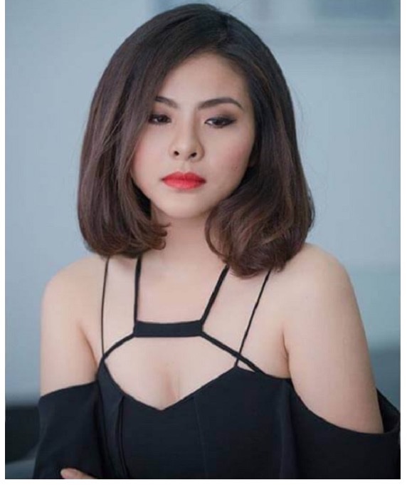 Vân Trang tên khai sinh Nguyễn Ngọc Thùy Trang (sinh ngày 1 tháng 3 năm 1990 tại Tiền Giang) là một nữ diễn viên, ca sĩ và người dẫn chương trình nổi tiếng người Việt Nam.

Trong năm đầu tiên hoạt động, cô lấy tên thật của mình là Thùy Trang. Đến năm 2009, đạo diễn Đinh Đức Liêm thay đổi nghệ danh của cô thành Vân Trang thay cho việc sử dụng tên thật để tránh trùng lặp với diễn viên Thùy Trang[1]. Nghệ danh Vân Trang là sự kết hợp của vai diễn đầu tiên và tên thật của cô