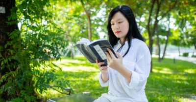 Học tiếng Trung: Mỗi ngày 10 từ vựng có trong sách Chuyển Pháp Luân – P23