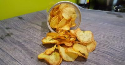 Cách làm bim bim khoai tây chiên giòn rụm cho bé