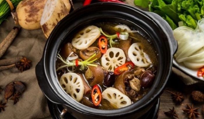 Cách nấu đuôi bò hầm đu đủ; Cách hầm đuôi bò nhanh mềm; Cách làm đuôi bò hầm khoai tây; Cách nấu gân bò um; Cách luộc đuôi bò.