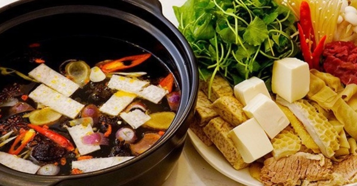 Để nấu được một nồi lẩu ngon cần phải có sự chu đáo từ khâu chọn lựa nguyên liệu đến sự kỹ lưỡng trong quá trình pha chế công phu