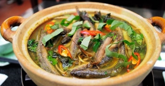Cách nấu lươn om củ chuối hấp dẫn đậm đà hương vị