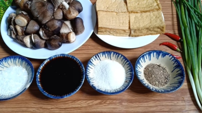 Cách kho đậu hũ với nấm; Cách kho đậu hũ với nấm đông cô; Cách làm đậu phụ kho nấm; Cách kho đậu hũ với nấm đông cô; Đậu hũ kho nấm rơm, cà chua;