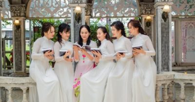 Học tiếng Trung: Mỗi ngày 10 từ vựng có trong sách Chuyển Pháp Luân – P82