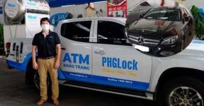 Giám đốc bán xe Mercedes lấy tiền làm ‘ATM gạo’ lưu động