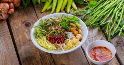 Cách nấu cơm hến ngon chuẩn vị xứ Huế