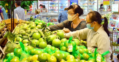 Thực phẩm thiết yếu đồng loạt đội giá